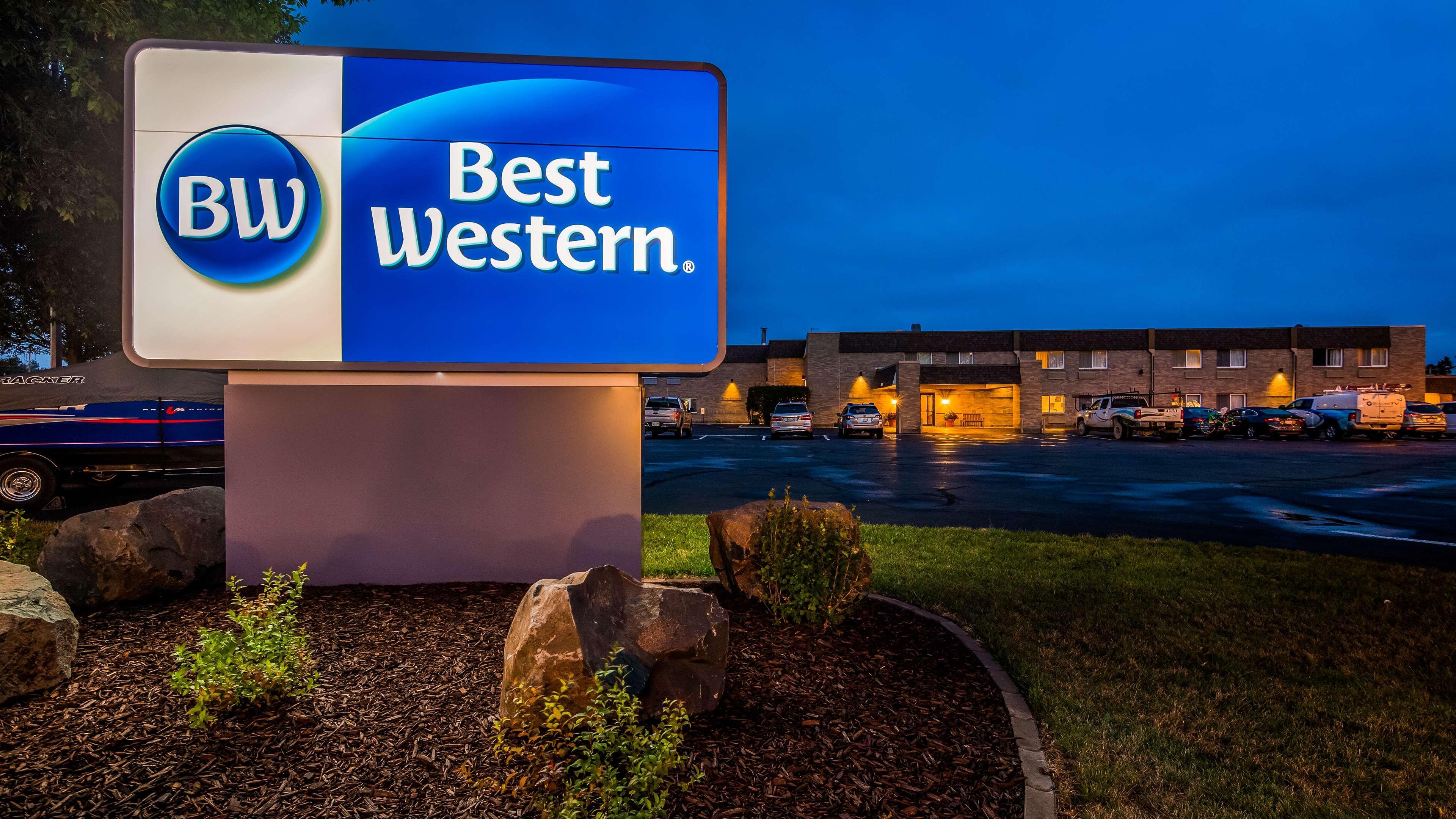 Best Western Inn Rice Lake Buitenkant foto